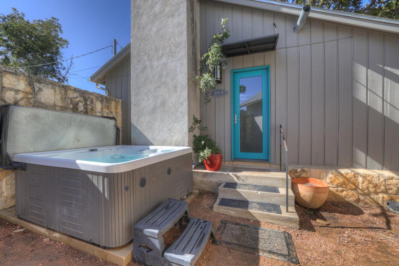 406 Lodge-A: Hot-Tub & 2 Blks To Main St Fredericksburg Eksteriør bilde